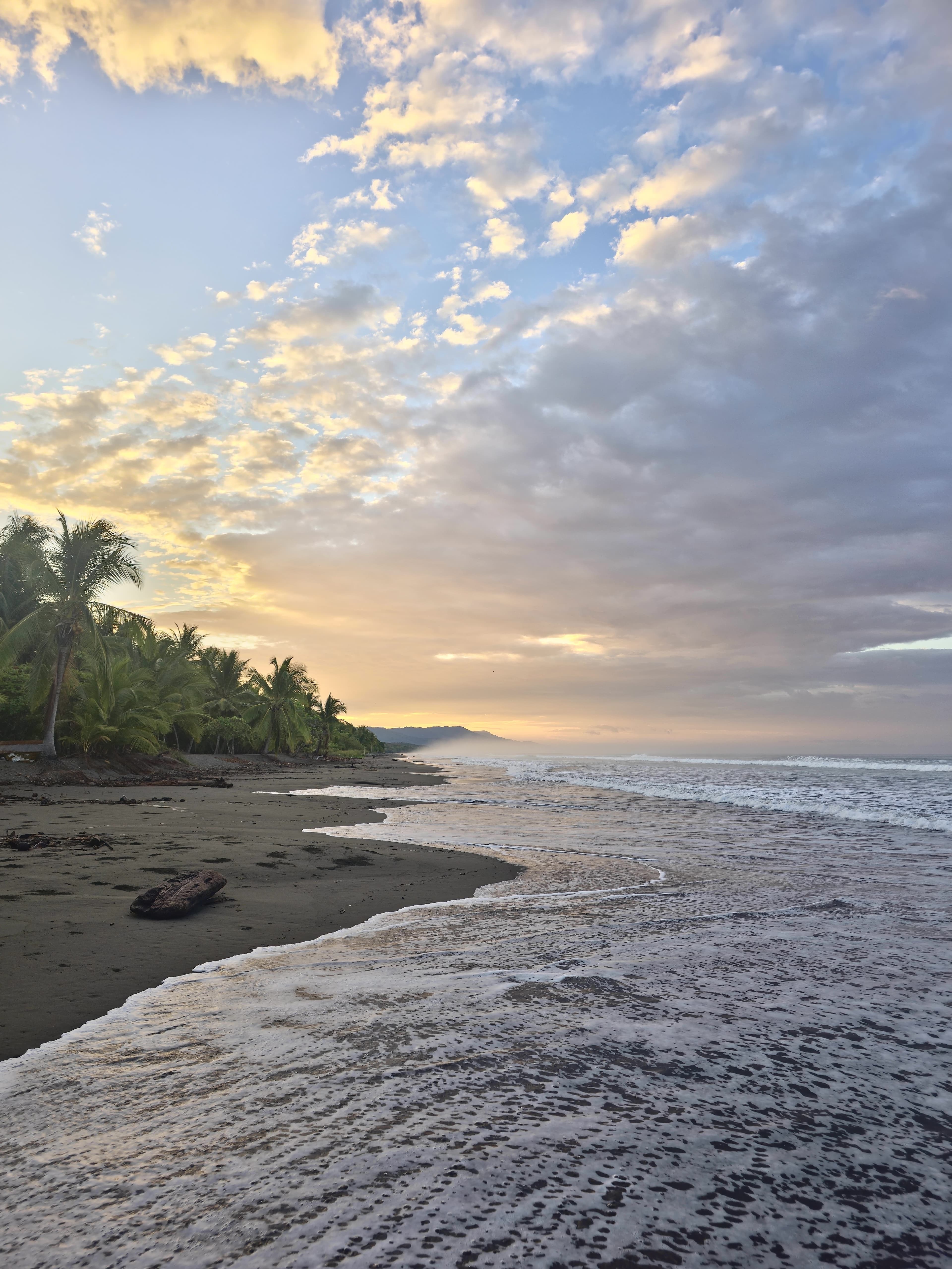 Beautiful Pacific coast beach in Costa Rica — know the real dangers